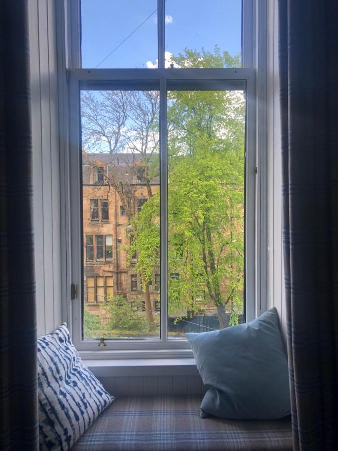 Beautiful Double Room In Idyllic West End Townhouse Glasgow Bagian luar foto